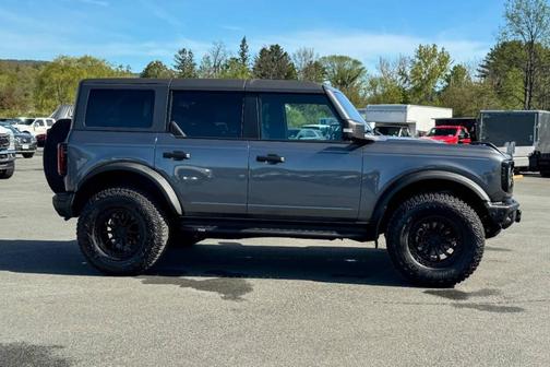 Gray 2024 Ford Bronco Badlands