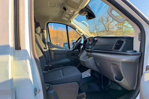 2024 Ford Transit-250 SWB LOW ROOF