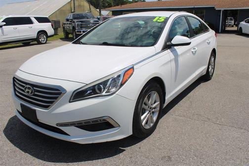 Quartz White Pearl 2015 Hyundai SONATA SE