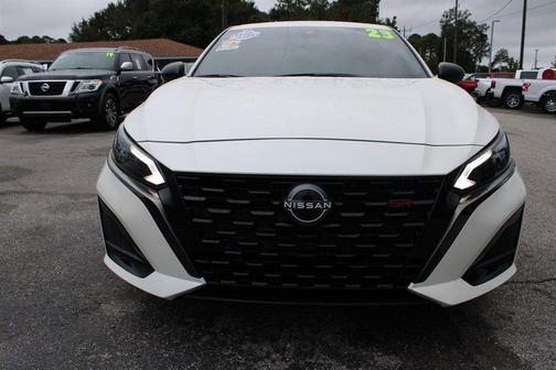 2023 Nissan Altima SR FWD