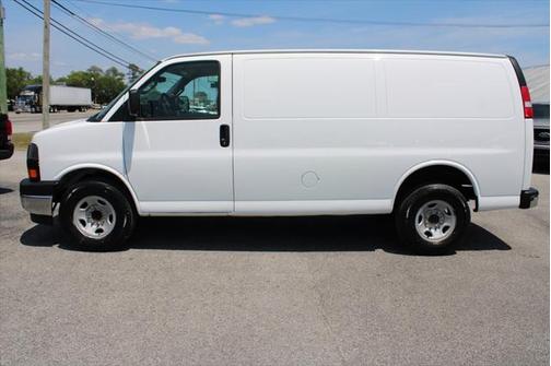 2017 GMC Savana 2500 Work Van