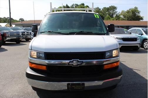 2017 Chevrolet Express 2500 LT