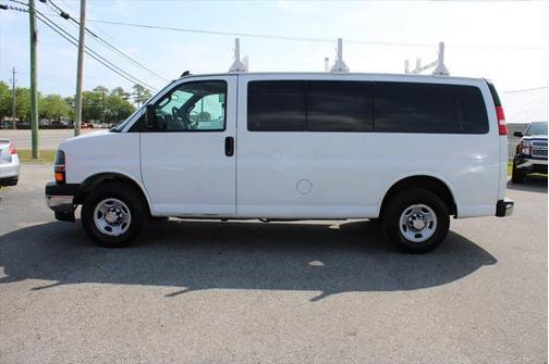 2017 Chevrolet Express 2500 LT