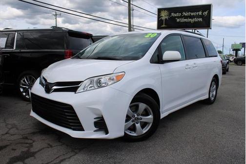 2020 Toyota Sienna LE