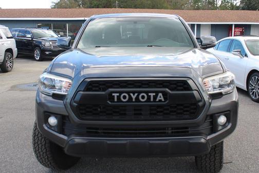 2017 Toyota Tacoma SR