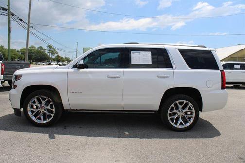 Iridescent Pearl Tricoat 2017 Chevrolet Tahoe Premier