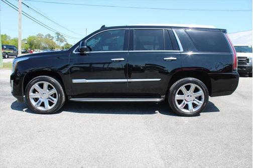 2018 Cadillac Escalade Luxury