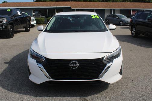 White 2024 Nissan Sentra SV