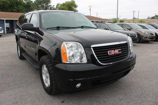 Black 2013 GMC Yukon XL 1500 SLT