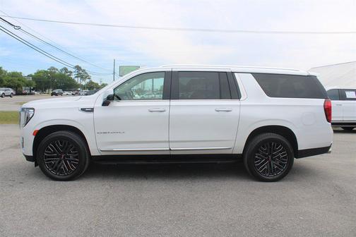 White 2021 GMC Yukon XL Denali