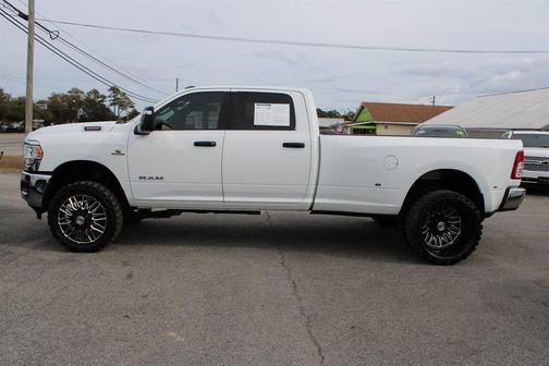 2024 RAM 3500 Big Horn Crew Cab 4x4 8' Box