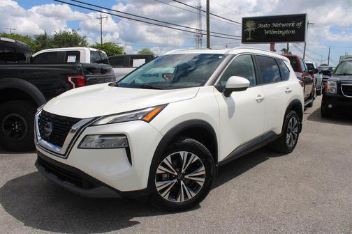 White 2023 Nissan Rogue SV