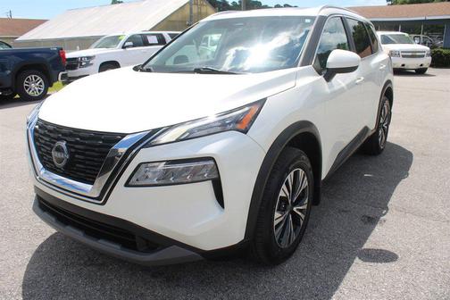 White 2023 Nissan Rogue SV