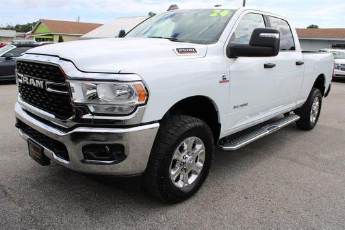 2024 RAM 2500 Big Horn Crew Cab 4x4 6'4' Box