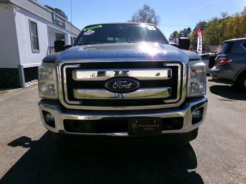 Magnetic Metallic 2015 Ford F-350 Lariat