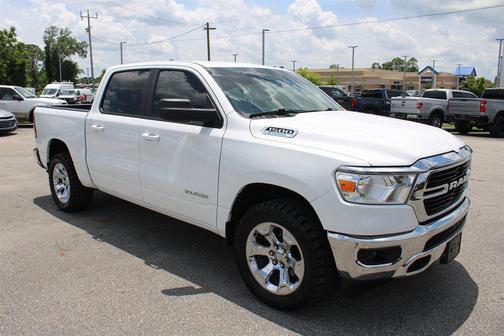 Bright White Clearcoat 2021 RAM 1500 Big Horn/Lone Star