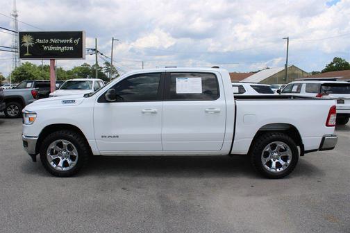 Bright White Clearcoat 2021 RAM 1500 Big Horn/Lone Star
