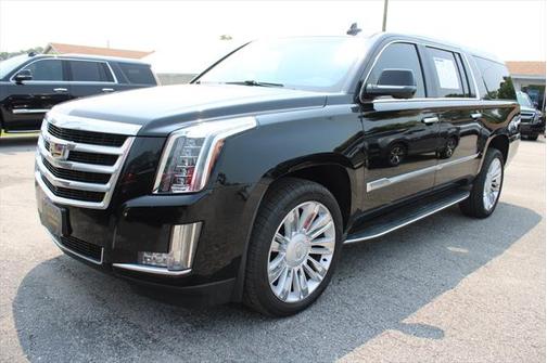 2017 Cadillac Escalade ESV Luxury