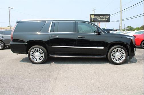 2017 Cadillac Escalade ESV Luxury