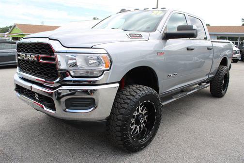2021 RAM 2500 Tradesman Crew Cab 4x4 6'4' Box