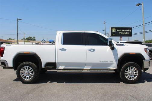 Summit White 2022 GMC Sierra 2500 SLT