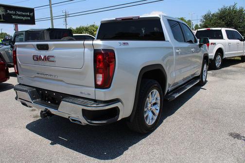 Quicksilver Metallic 2021 GMC Sierra 1500 SLE
