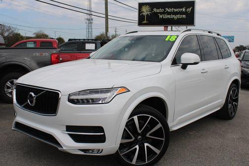 2018 Volvo XC90 T6 Momentum