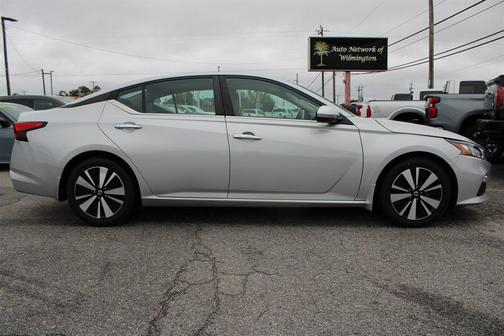 2022 Nissan Altima 2.5 SV