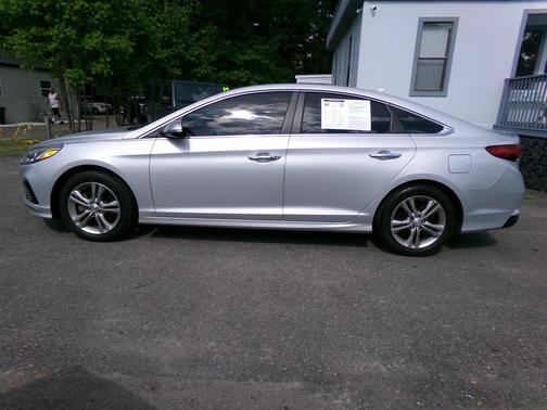 Symphony Silver 2019 Hyundai SONATA SEL