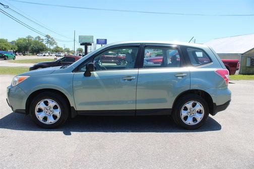Jasmine Green Metallic 2014 Subaru Forester 2.5i