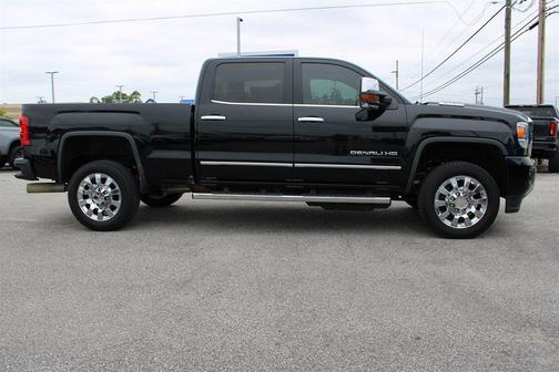 2017 GMC Sierra 2500 Denali