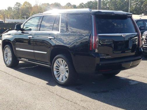 Photo 5 of 13 of 2019 Cadillac Escalade Platinum