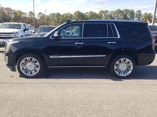 Photo 4 of 13 of 2019 Cadillac Escalade Platinum
