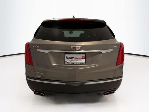 Bronze Dune Metallic 2018 Cadillac XT5 Base