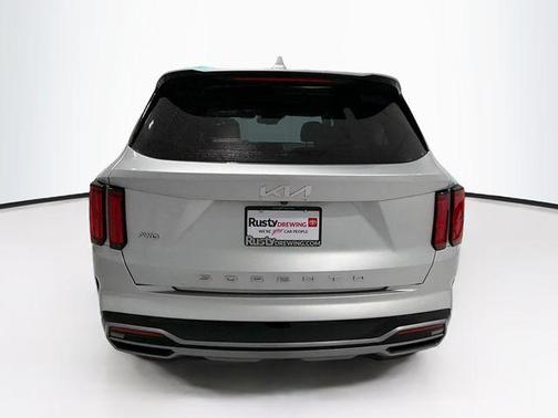 Sparkling Silver 2022 Kia Sorento SX