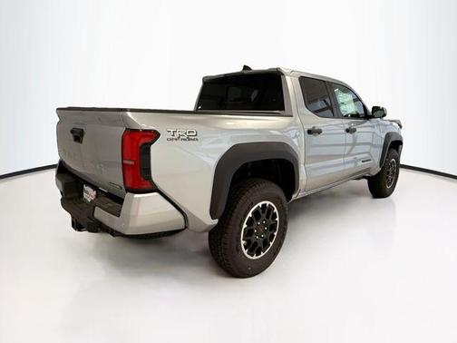 2025 Toyota Tacoma Hybrid TRD Off Road
