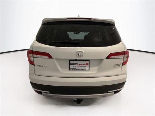 2022 Honda Pilot Touring 8-Passenger