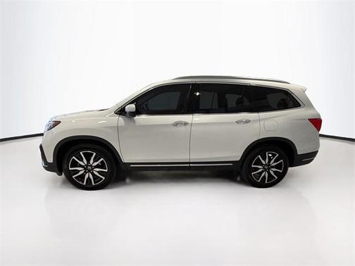 2022 Honda Pilot Touring 8-Passenger