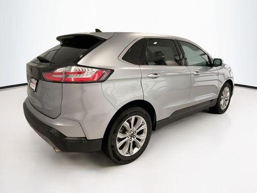 Silver Metallic 2024 Ford Edge Titanium