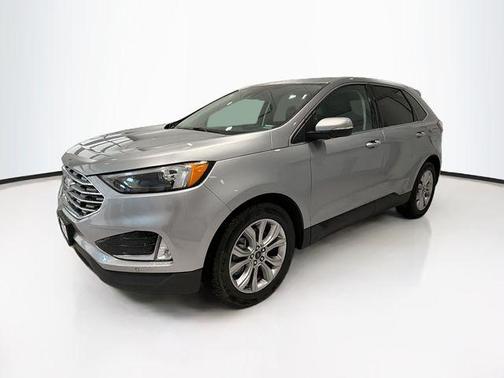 Silver Metallic 2024 Ford Edge Titanium