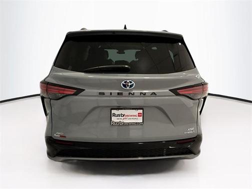 2024 Toyota Sienna XSE 7 Passenger