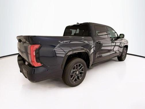 2025 Toyota Tundra Hybrid Platinum