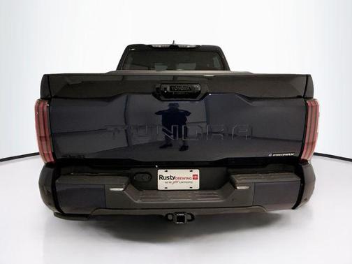 2025 Toyota Tundra Hybrid Platinum