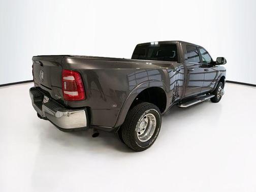 Granite Crystal Metallic Clearcoat 2021 RAM 3500 Laramie Crew Cab 4x4 8' Box