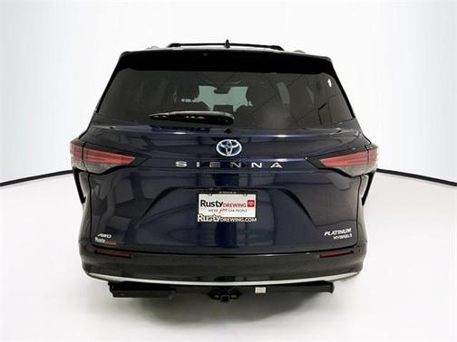 2024 Toyota Sienna Platinum