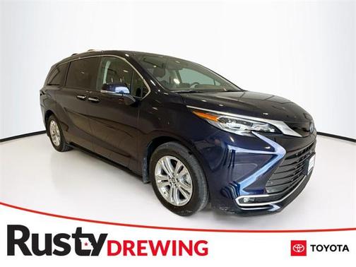 2024 Toyota Sienna Platinum