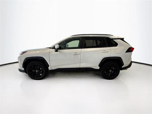 2024 Toyota RAV4 Hybrid SE