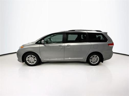 2011 Toyota Sienna Base