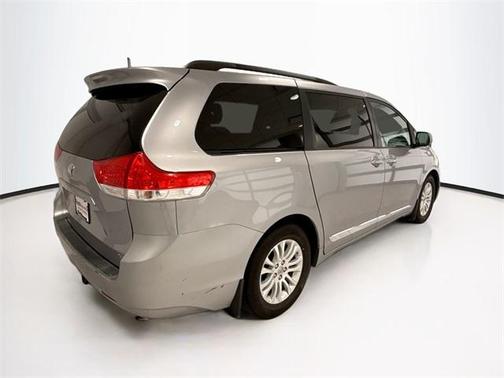 2011 Toyota Sienna Base