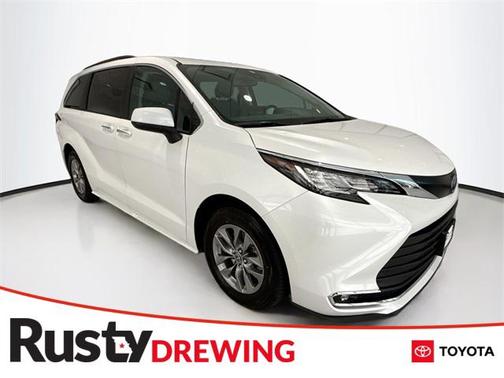 2023 Toyota Sienna XLE 7 Passenger
